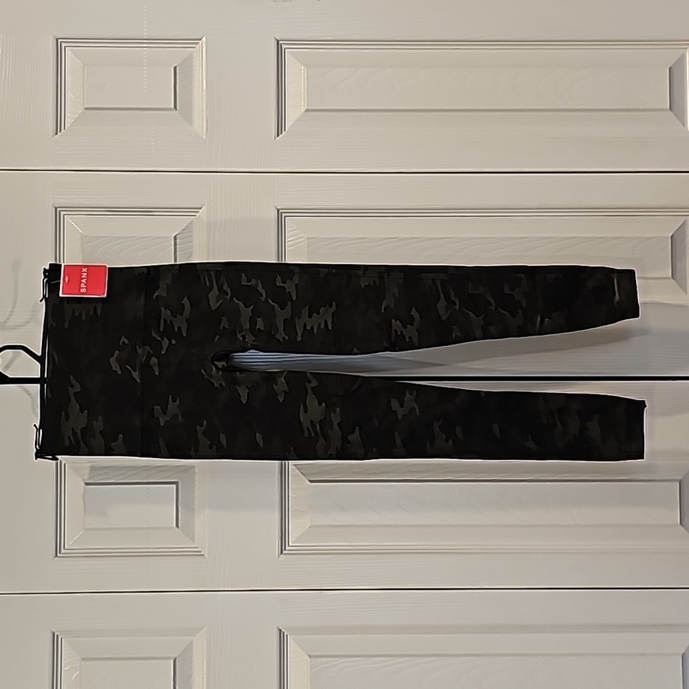 SPANX look at me now leggings